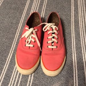 Sperry canvas shoes